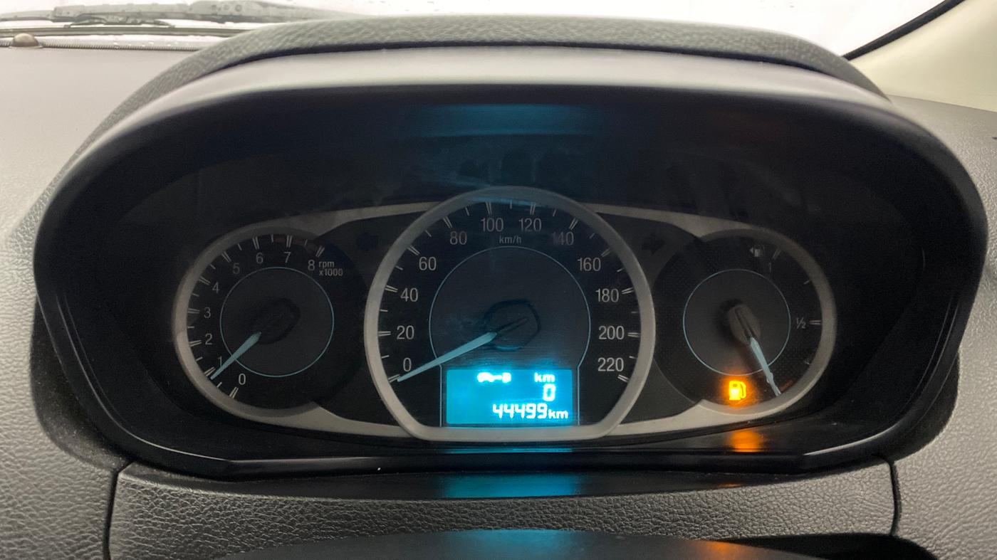 2016 Ford New Figo TITANIUM 1.2 PETROL MT, Petrol, Manual, 44,499 km, Odometer Image