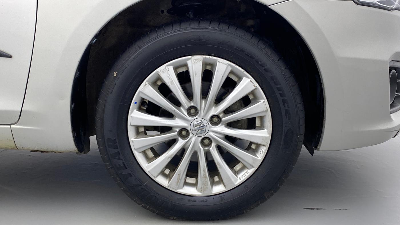 2017 Maruti Ciaz ZETA 1.4 VVT, Petrol, Manual, 24,167 km, Right Front Wheel