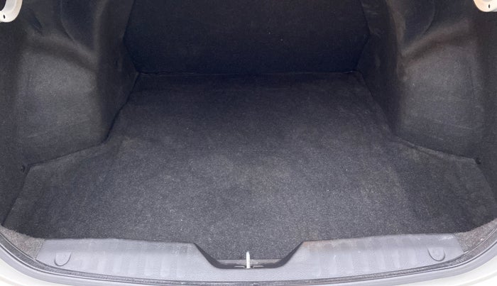 2017 Maruti Ciaz ZETA 1.4 VVT, Petrol, Manual, 24,167 km, Boot Inside