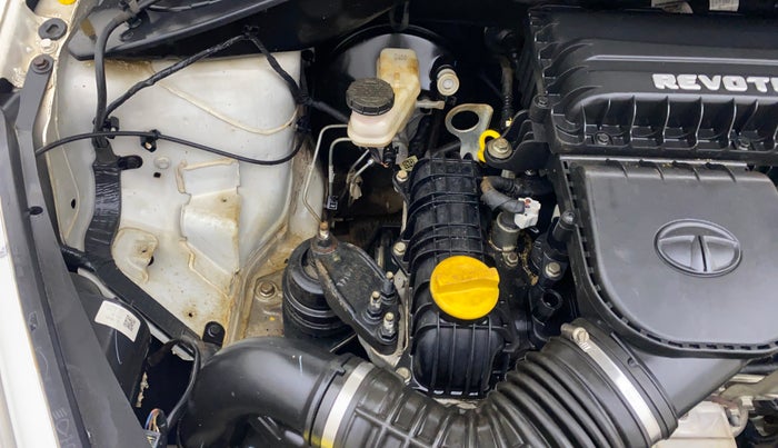 2018 Tata Tiago XT PETROL, Petrol, Manual, 58,410 km, Engine View - Right