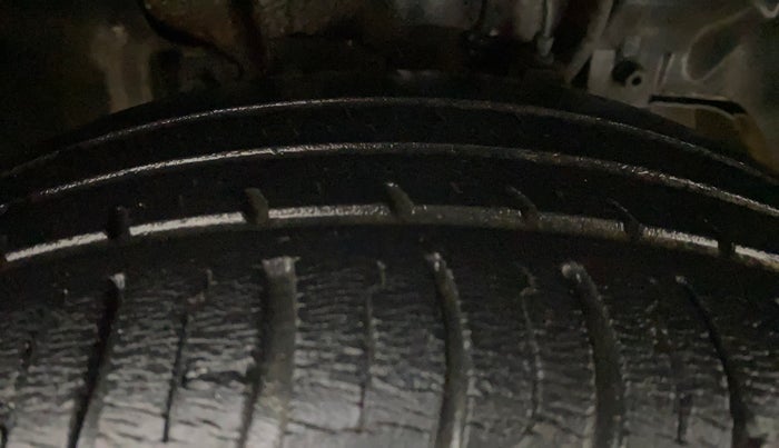 2018 Tata Tiago XT PETROL, Petrol, Manual, 58,410 km, Right Front Tyre Tread