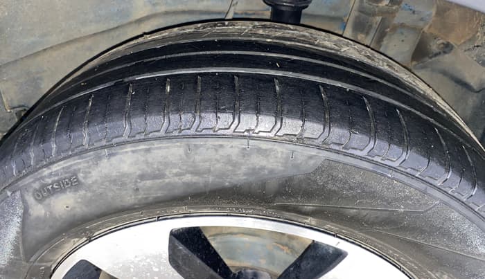2018 Tata NEXON XZ PLUS DIESEL, Diesel, Manual, 98,569 km, Left Rear Tyre Tread
