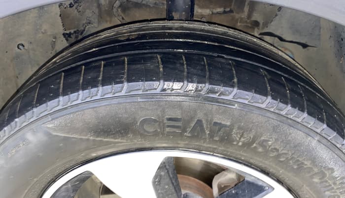 2018 Tata NEXON XZ PLUS DIESEL, Diesel, Manual, 98,569 km, Right Front Tyre Tread