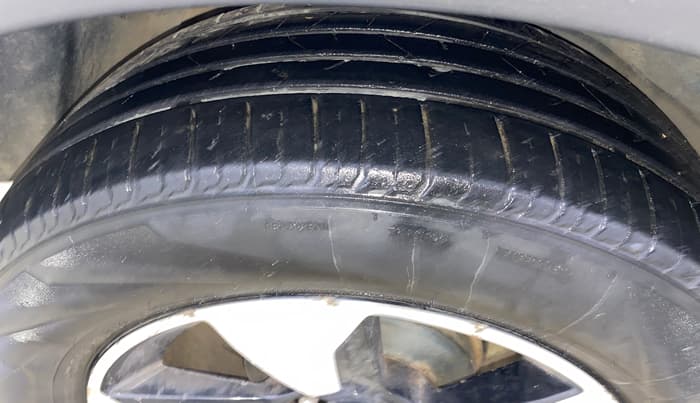 2018 Tata NEXON XZ PLUS DIESEL, Diesel, Manual, 98,569 km, Right Rear Tyre Tread