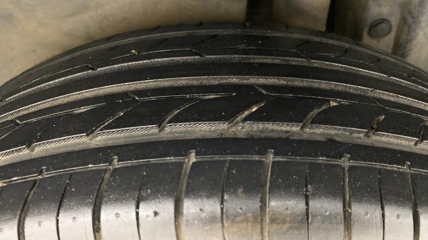 2013 Maruti Swift Dzire ZDI, Diesel, Manual, 87,642 km, Left Rear Tyre Tread
