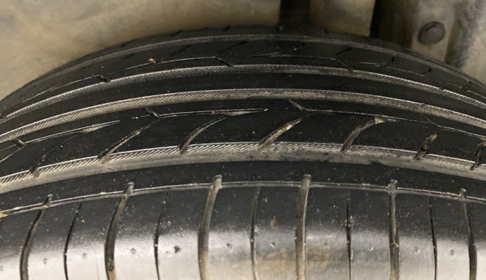 2013 Maruti Swift Dzire ZDI, Diesel, Manual, 87,642 km, Left Rear Tyre Tread