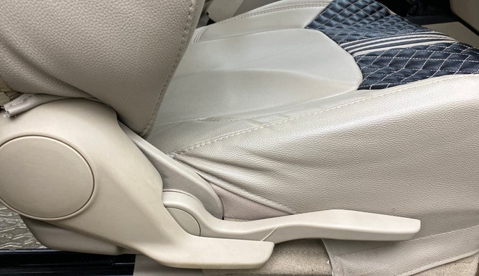 2020 Maruti Dzire ZXI, Petrol, Manual, 26,207 km, Driver Side Adjustment Panel