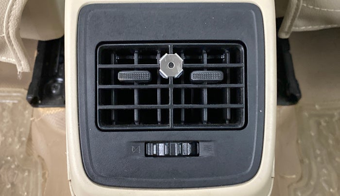 2020 Maruti Dzire ZXI, Petrol, Manual, 26,207 km, Rear AC Vents