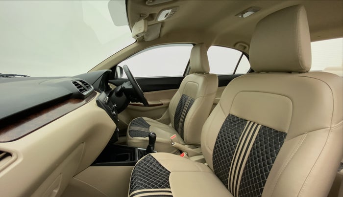 2020 Maruti Dzire ZXI, Petrol, Manual, 26,207 km, Right Side Front Door Cabin