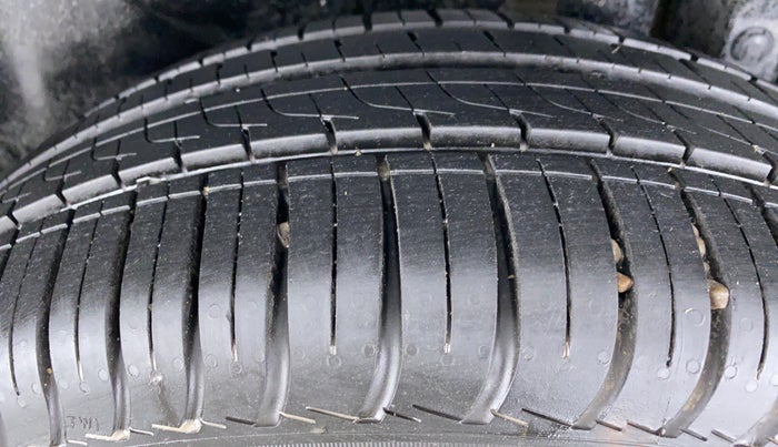 2014 Maruti Swift Dzire ZDI, Diesel, Manual, 76,932 km, Left Rear Tyre Tread