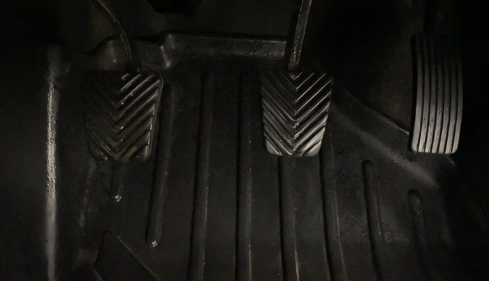 2017 Hyundai Creta E PLUS 1.6 PETROL, Petrol, Manual, 1,00,629 km, Pedals