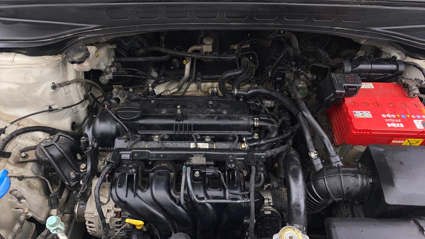 2017 Hyundai Creta E PLUS 1.6 PETROL, Petrol, Manual, 1,00,629 km, Engine View