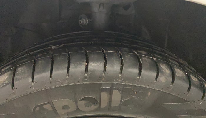 2014 Honda Brio S MT, Petrol, Manual, 72,668 km, Left Front Tyre Tread