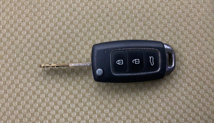 2014 Honda Brio S MT, Petrol, Manual, 72,668 km, Key Close Up