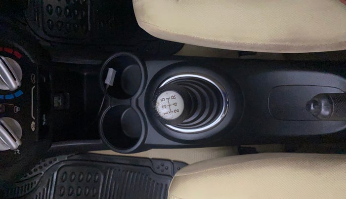 2014 Honda Brio S MT, Petrol, Manual, 72,668 km, Gear Lever