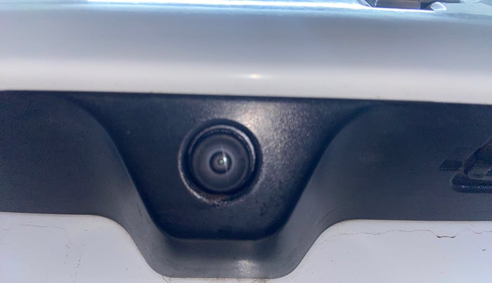 2021 Jeep Compass LIMITED (O) 2.0 DIESEL 4X4 AT, Diesel, Automatic, 1,09,401 km, Parking Camera