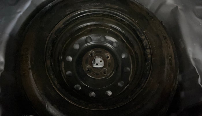 2020 Maruti Swift VXI, Petrol, Manual, 94,422 km, Spare Tyre