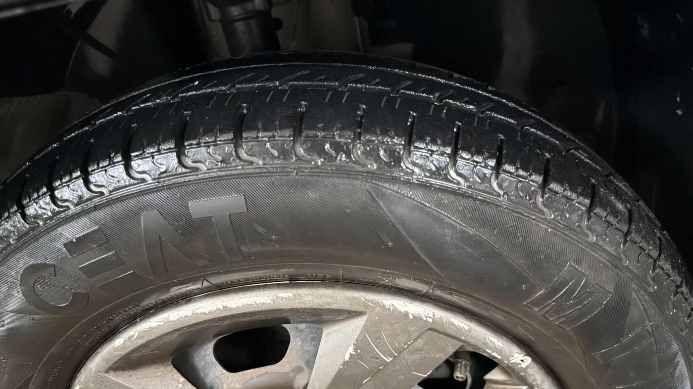 2016 Renault Kwid RXT 1.0, Petrol, Manual, 1,09,586 km, Right Front Tyre Tread