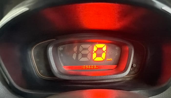2016 Renault Kwid RXT 1.0, Petrol, Manual, 1,09,586 km, Odometer Image