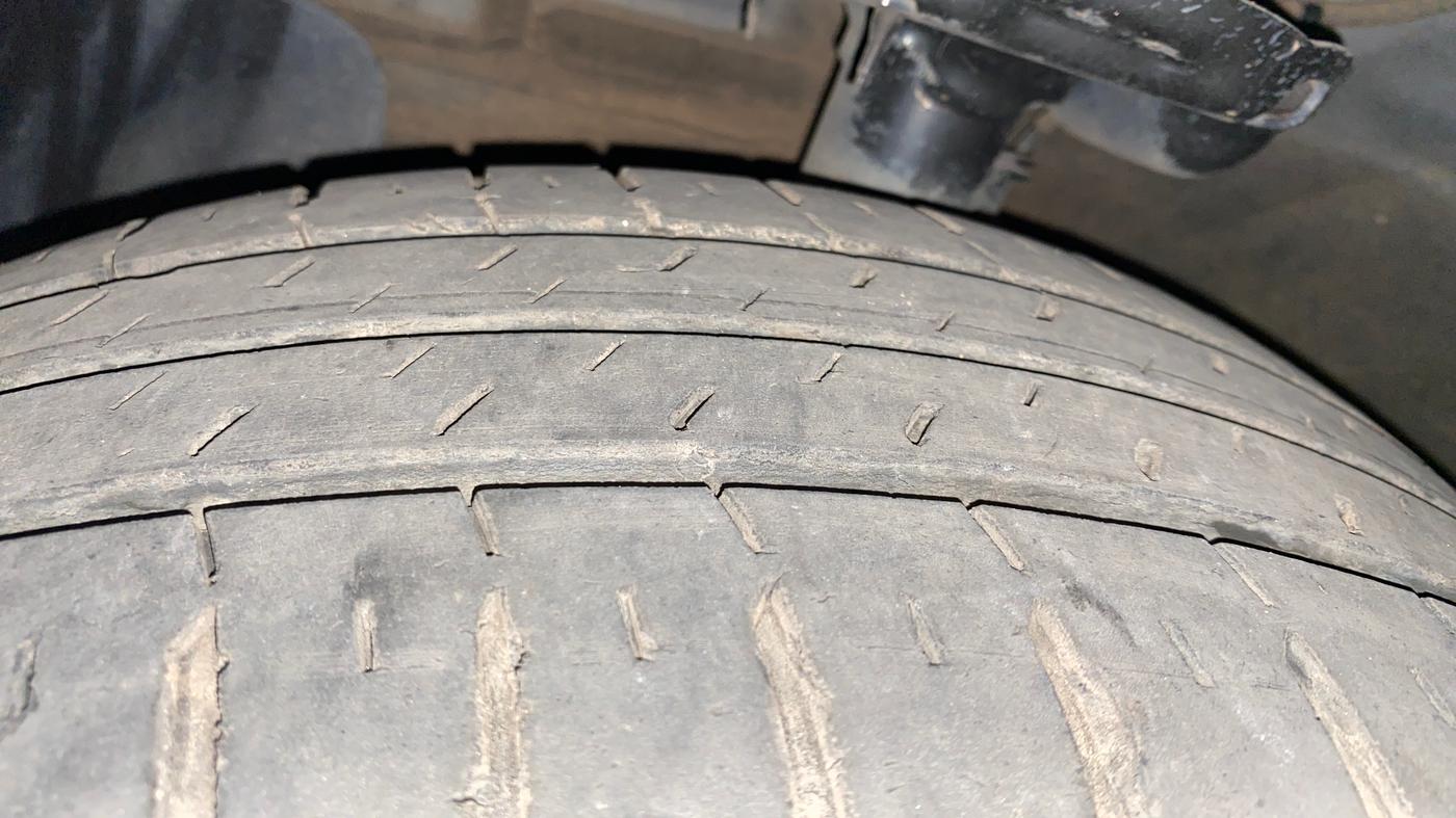 2021 Hyundai Verna SX 1.5 VTVT IVT, Petrol, Automatic, 40,261 km, Left Front Tyre Tread