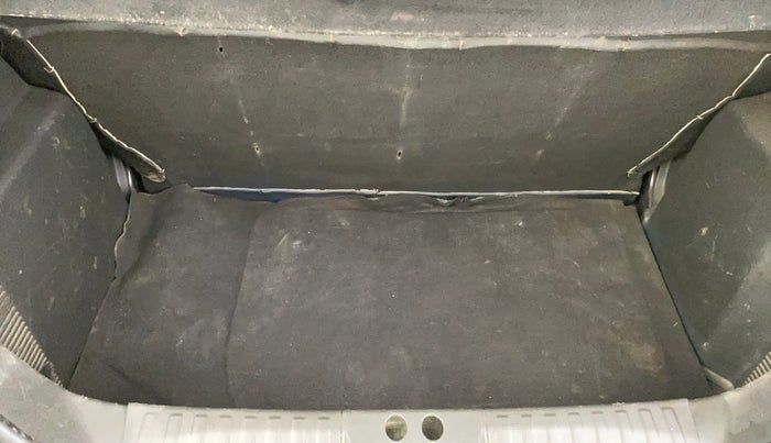 2018 Ford New Figo TREND 1.2 PETROL, Petrol, Manual, 95,917 km, Boot Inside