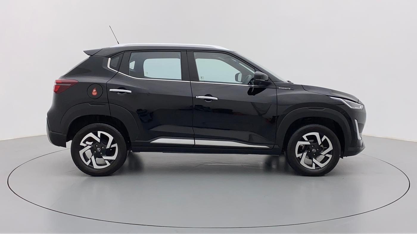 2021 Nissan MAGNITE XV PRIMIUM MT, Petrol, Manual, 8,345 km, Right Side View