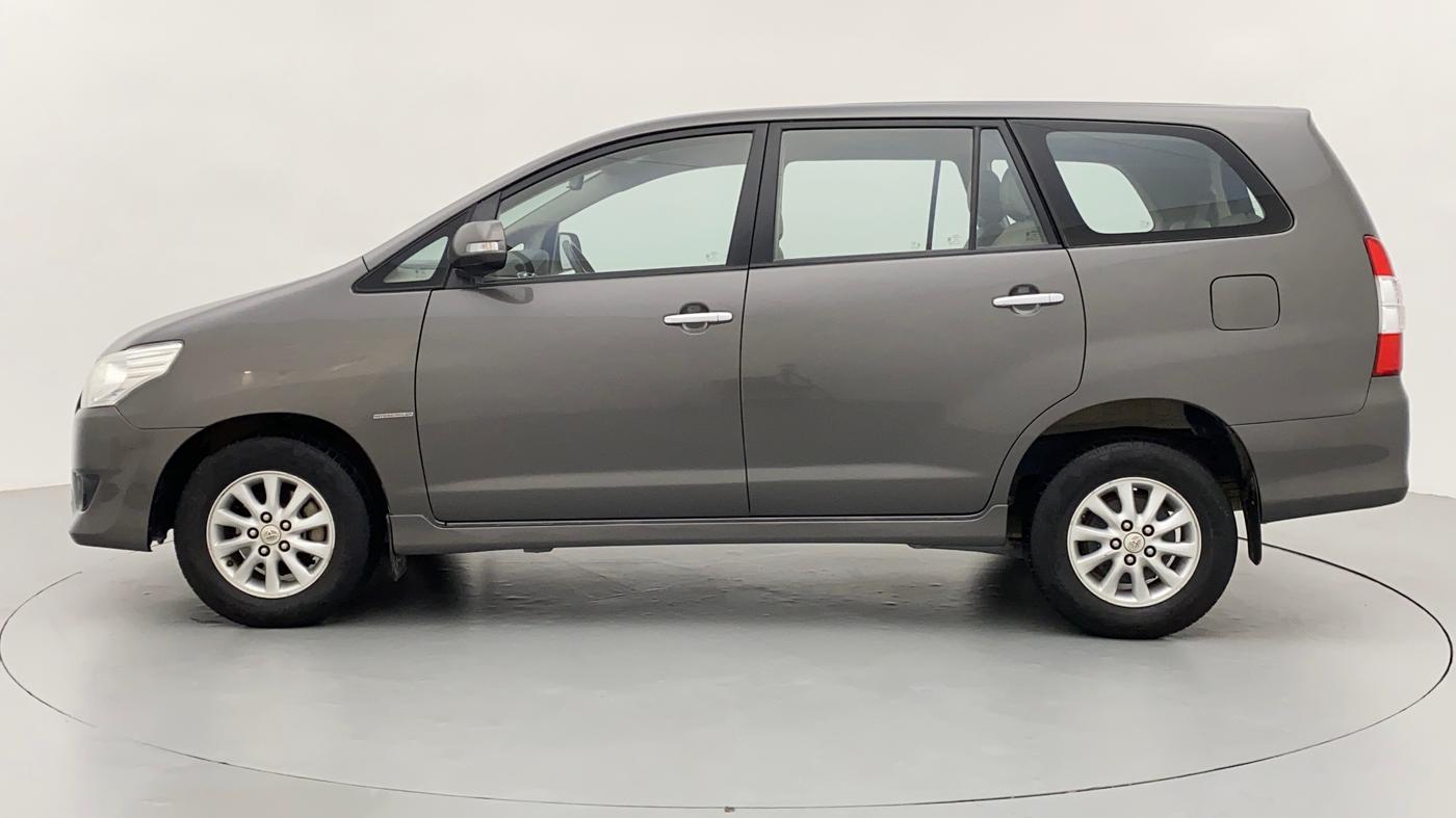 2013 Toyota Innova 2.5 VX 7 STR BS IV, Diesel, Manual, 1,02,551 km, Left Side View