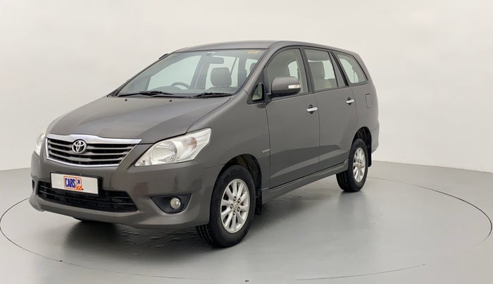 2013 Toyota Innova 2.5 VX 7 STR BS IV, Diesel, Manual, 1,02,551 km, Left Front Diagonal (45- Degree) View