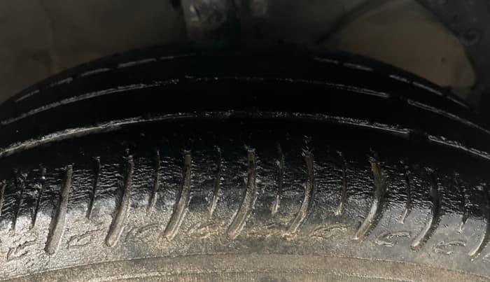 2020 Maruti Baleno DELTA PETROL 1.2, Petrol, Manual, 49,654 km, Right Front Tyre Tread