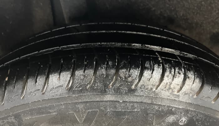 2020 Maruti Baleno DELTA PETROL 1.2, Petrol, Manual, 49,654 km, Right Rear Tyre Tread