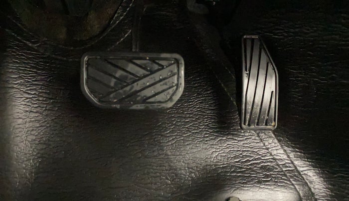 2019 Maruti Swift VXI AMT, Petrol, Automatic, 50,462 km, Pedals