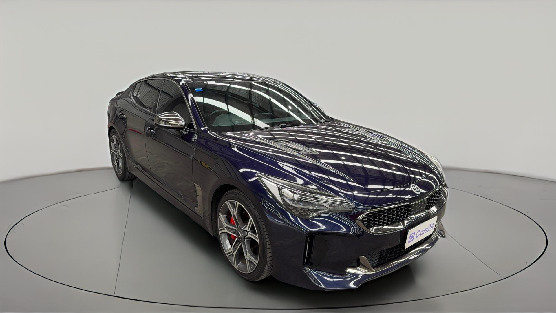 Kia Stinger image