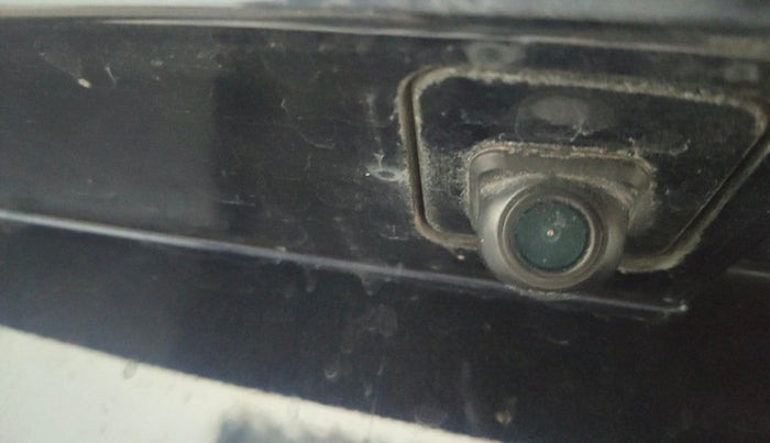 2023 Mahindra XUV700 AX 5 P MT 7 STR, Petrol, Manual, 13,935 km, Parking Camera