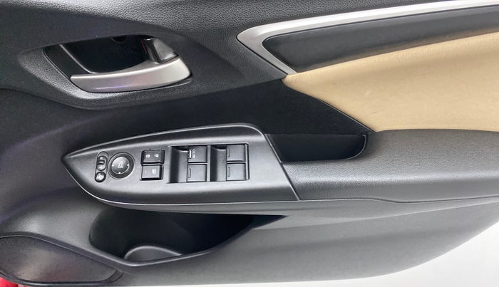 2019 Honda Jazz 1.2L I-VTEC VX CVT, Petrol, Automatic, 8,432 km, Driver Side Door Panels Control