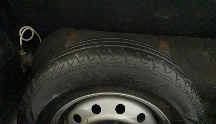 2022 Maruti Swift LXI, CNG, Manual, 92,405 km, Spare Tyre