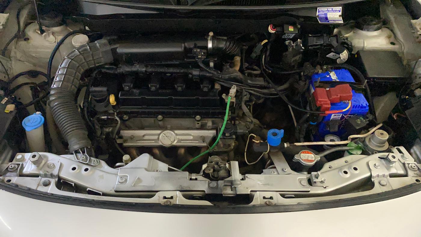 2022 Maruti Swift LXI, CNG, Manual, 91,300 km, Engine View