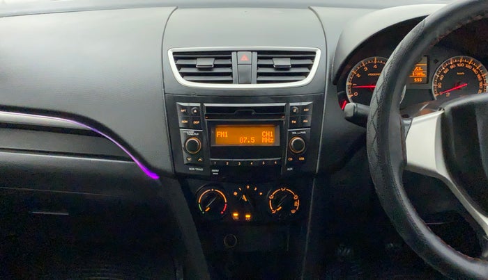 2017 Maruti Swift VXI, CNG, Manual, 57,454 km, Air Conditioner