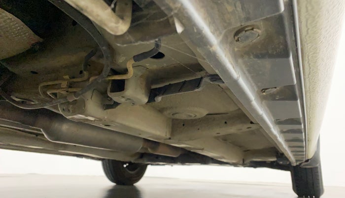 2017 Maruti Swift VXI, CNG, Manual, 57,454 km, Right Side Underbody