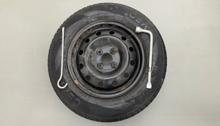 2017 Maruti Swift VXI, CNG, Manual, 57,454 km, Spare Tyre