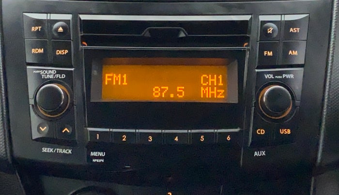 2017 Maruti Swift VXI, CNG, Manual, 57,454 km, Infotainment System