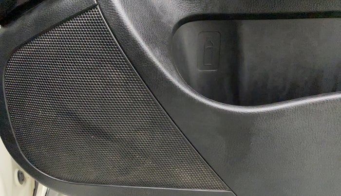 2017 Maruti Swift VXI, CNG, Manual, 57,454 km, Speaker