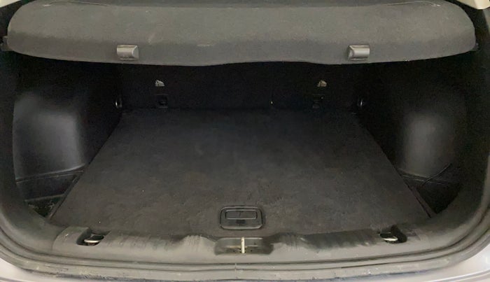 2019 Jeep Compass LIMITED 1.4 PETROL AT, Petrol, Automatic, 64,924 km, Boot Inside