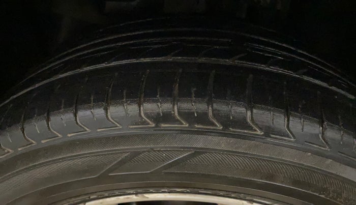 2019 Jeep Compass LIMITED 1.4 PETROL AT, Petrol, Automatic, 64,924 km, Left Front Tyre Tread