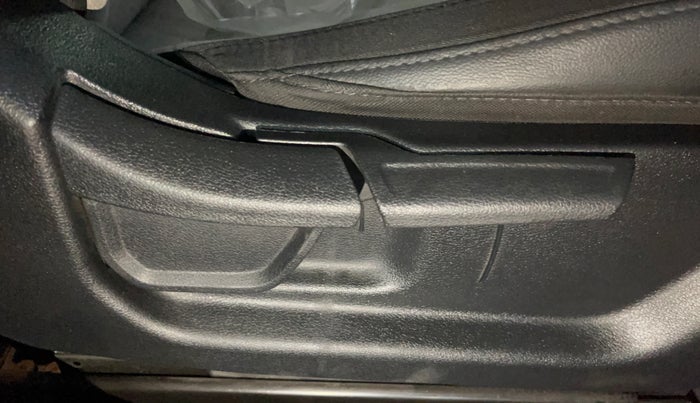 2022 Hyundai Creta EX 1.5 PETROL, Petrol, Manual, 73,388 km, Driver Side Adjustment Panel