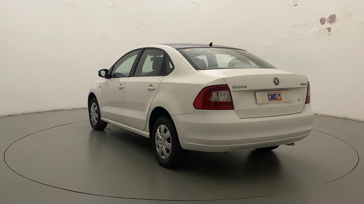 2013 Skoda Rapid AMBITION 1.6 MPI MT PLUS, Petrol, Manual, 82,602 km, Left Back Diagonal