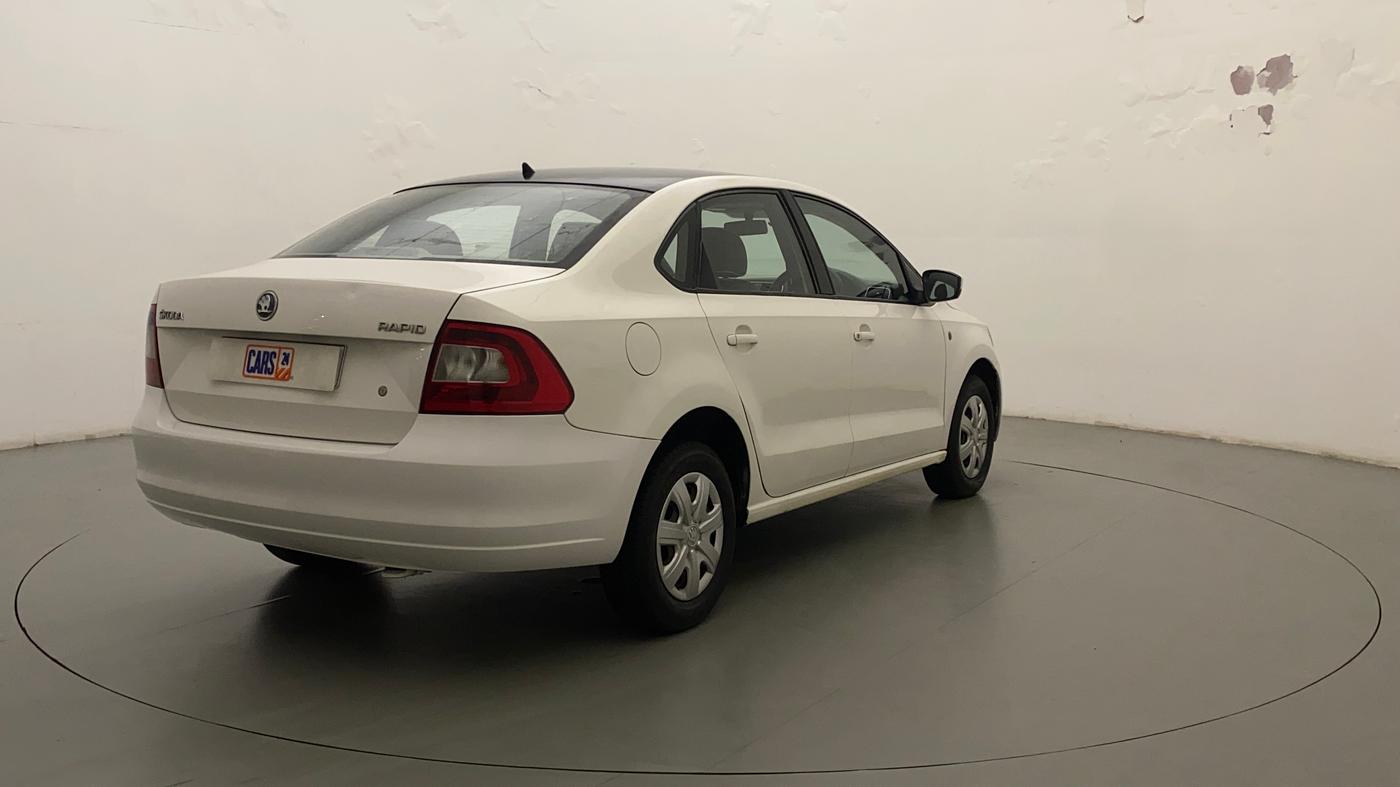 2013 Skoda Rapid AMBITION 1.6 MPI MT PLUS, Petrol, Manual, 82,602 km, Right Back Diagonal