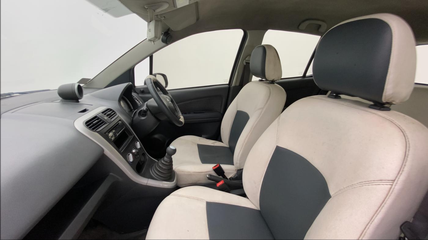 2013 Maruti Ritz VXI, Petrol, Manual, 66,713 km, Right Side Front Door Cabin