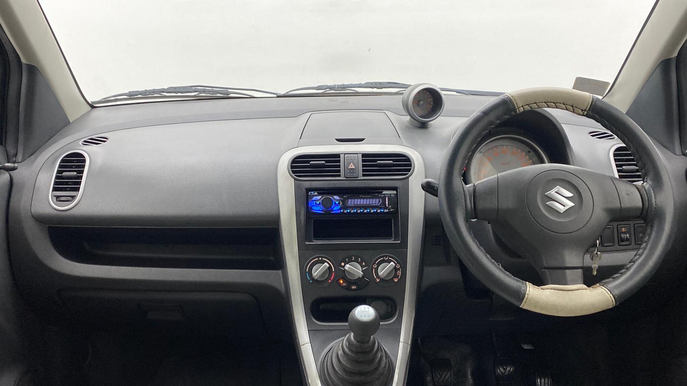 2013 Maruti Ritz VXI, Petrol, Manual, 66,713 km, Dashboard