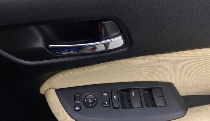 2023 Honda City 1.5L I-VTE V CVT, Petrol, Automatic, 14,294 km, Driver Side Door Panels Control