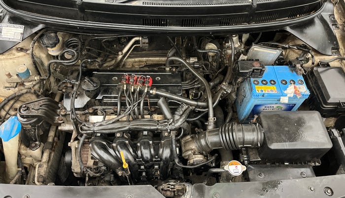 2015 Hyundai Elite i20 SPORTZ 1.2 (O), CNG, Manual, 72,732 km, Engine View